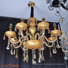 Lustre en verre avec lampe suspendue